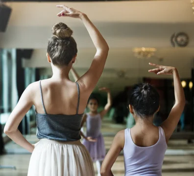 Lyrical Dase Classes in Toronto J Danse Studio