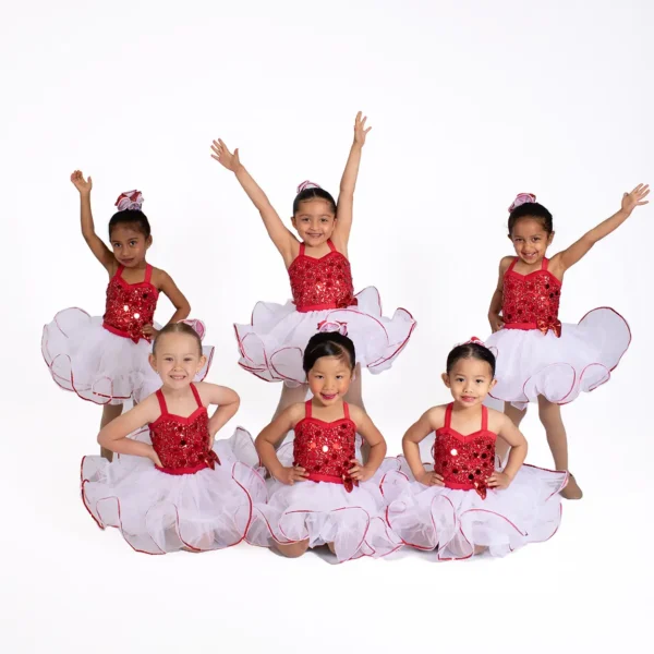 Children starting fall dance classes for September at J'Danse Studio Scarborough Ontario